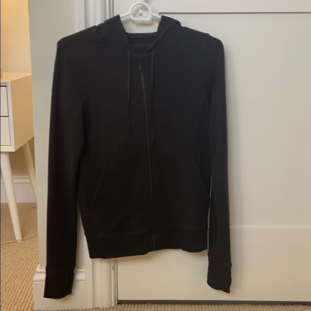 Black Lululemon Sweatshirt